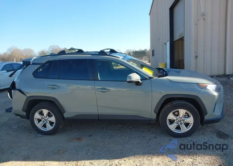 2019 Toyota Rav4 Xle из США, поврежденный, VIN JTMW1RFV1KD021577